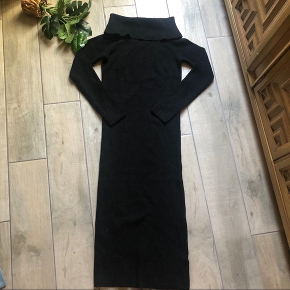 Lulu’s off the shoulder cowl neck midi sweater dress in black. Size S - Picture 3 of 10